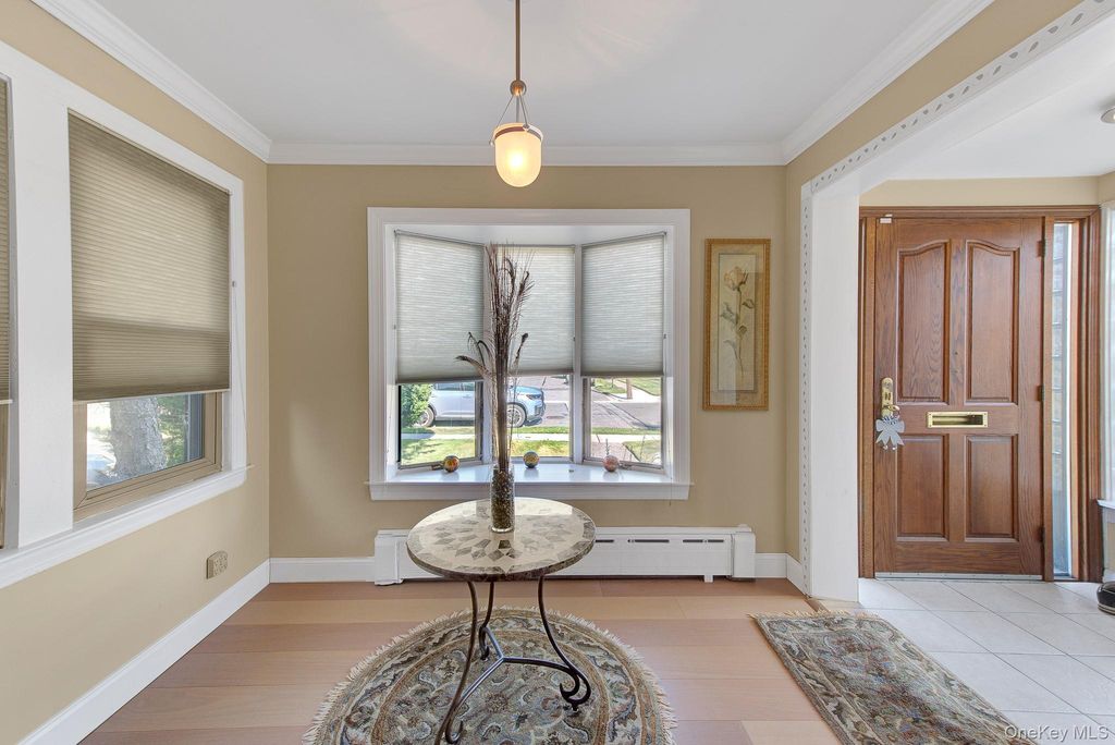 258 Rider Avenue, Malverne, NY 11565 — photo 5