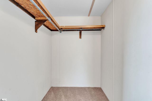 3079 Lakeview Drive, Laurens, SC 29360