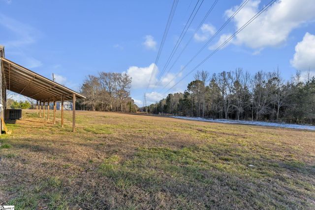 3079 Lakeview Drive, Laurens, SC 29360