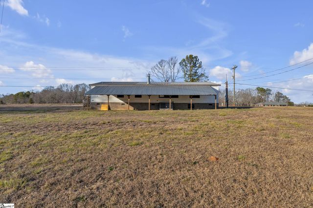 3079 Lakeview Drive, Laurens, SC 29360
