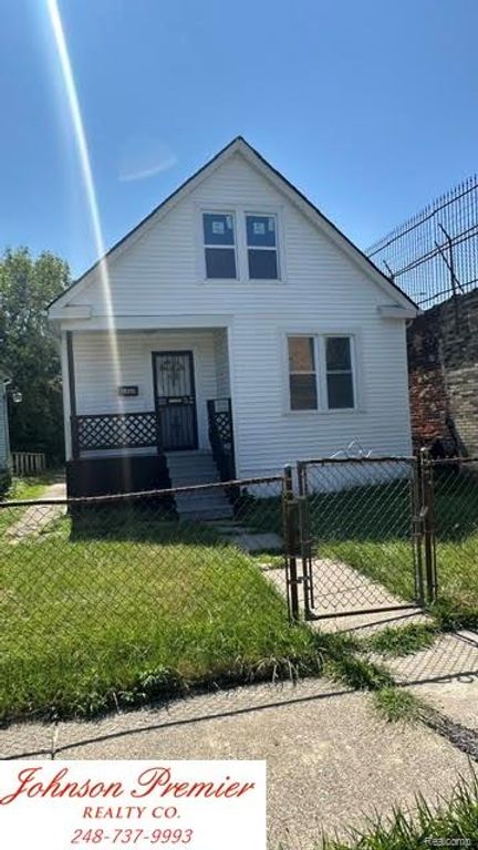 6489 Iroquois Street, Detroit, MI 48213