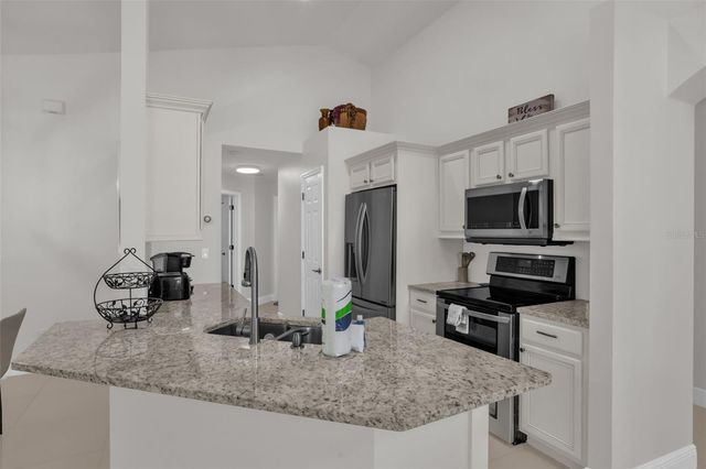 156 BAREFOOT BEACH WAY, Kissimmee, FL 34746