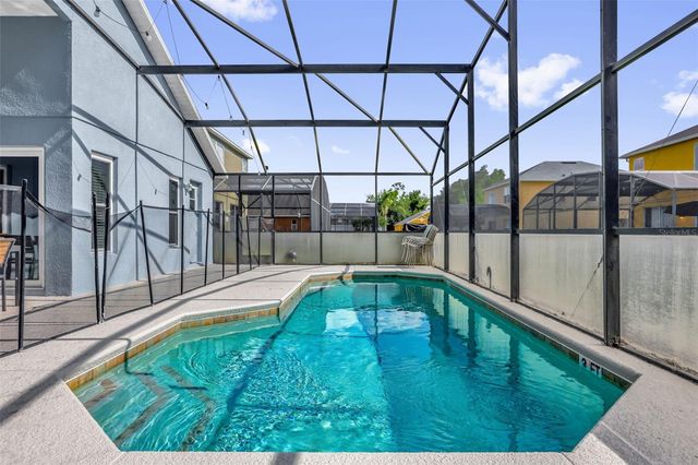 156 BAREFOOT BEACH WAY, Kissimmee, FL 34746