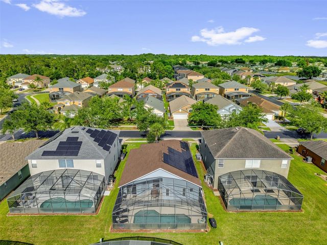 156 BAREFOOT BEACH WAY, Kissimmee, FL 34746