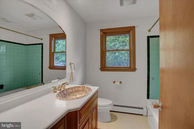 212 E WALNUT STREET, Shiremanstown, PA 17011