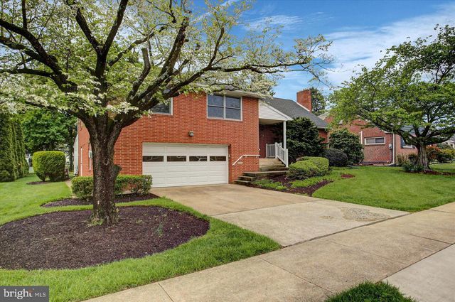 212 E WALNUT STREET, Shiremanstown, PA 17011