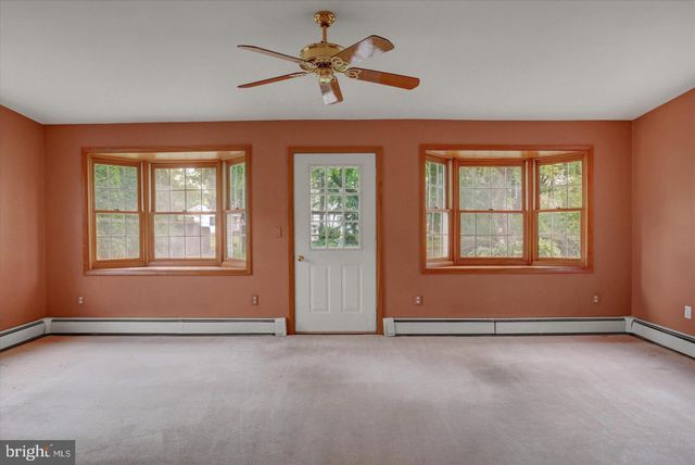 212 E WALNUT STREET, Shiremanstown, PA 17011