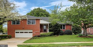 212 E WALNUT STREET, Shiremanstown, PA 17011
