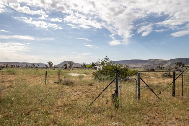 52550 Geronimo Trail, Pioneertown, CA 92268