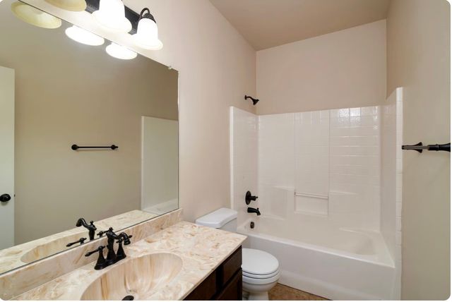 356 & 358 Schirra Court, Lavon, TX 75166
