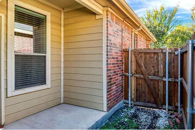 356 & 358 Schirra Court, Lavon, TX 75166