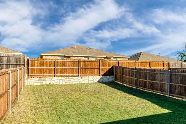 356 & 358 Schirra Court, Lavon, TX 75166