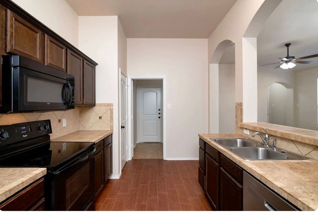 356 & 358 Schirra Court, Lavon, TX 75166