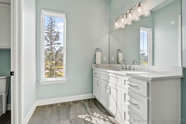 7316 E College Street, Broken Arrow, OK 74014