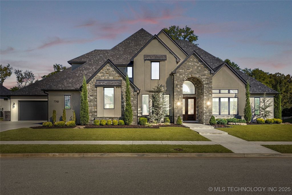 7316 E College Street, Broken Arrow, OK 74014