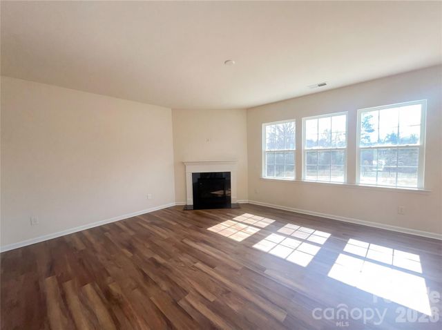 16027 Harbor Hill Drive, Charlotte, NC 28273