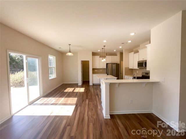 16027 Harbor Hill Drive, Charlotte, NC 28273