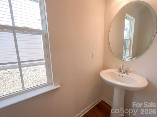 16027 Harbor Hill Drive, Charlotte, NC 28273