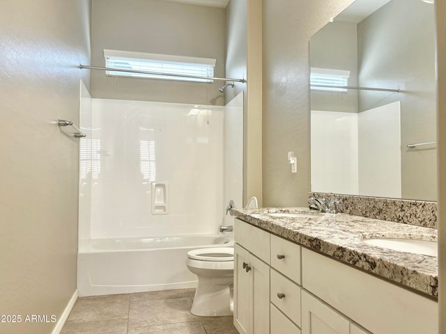 3567 E CHESTNUT Lane, Gilbert, AZ 85298