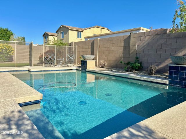 3567 E CHESTNUT Lane, Gilbert, AZ 85298