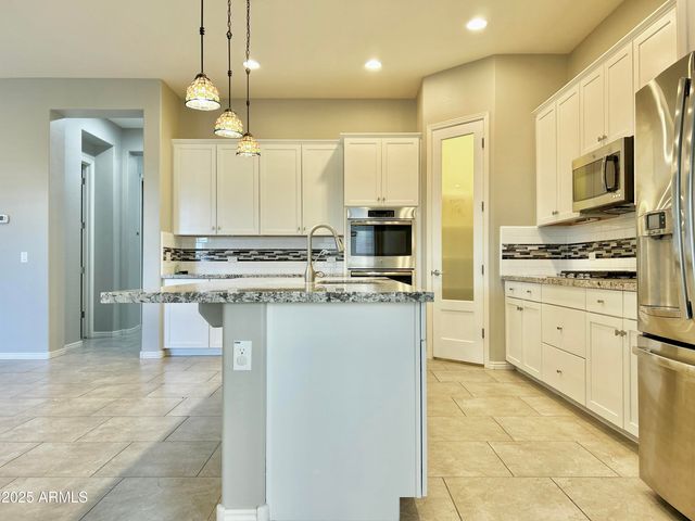 3567 E CHESTNUT Lane, Gilbert, AZ 85298