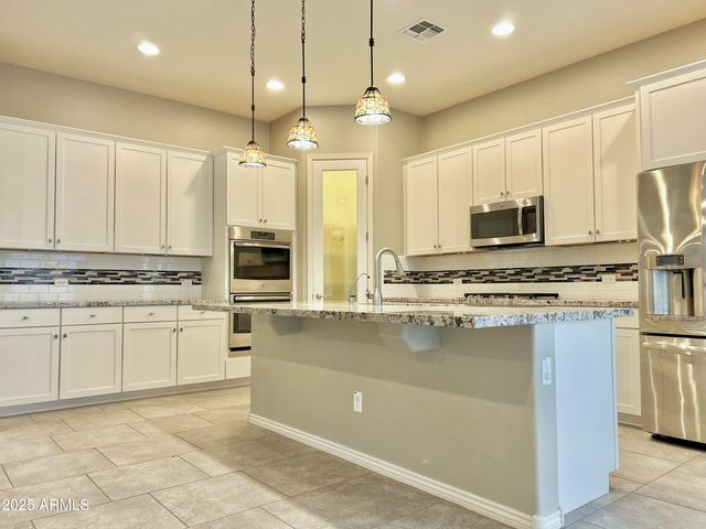 3567 E CHESTNUT Lane, Gilbert, AZ 85298