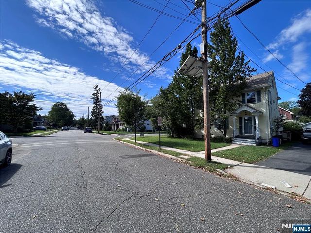 58 Buena Vista Avenue 1, Hawthorne, NJ 07506