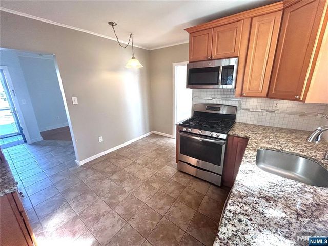 58 Buena Vista Avenue 1, Hawthorne, NJ 07506