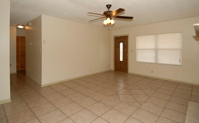 971 SW 83rd Avenue, North Lauderdale, FL 33068