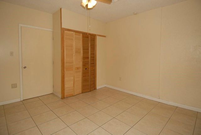 971 SW 83rd Avenue, North Lauderdale, FL 33068