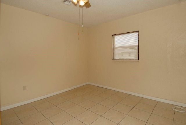 971 SW 83rd Avenue, North Lauderdale, FL 33068