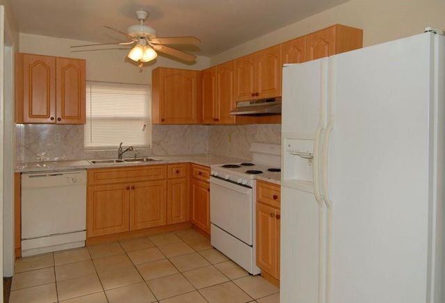 971 SW 83rd Avenue, North Lauderdale, FL 33068