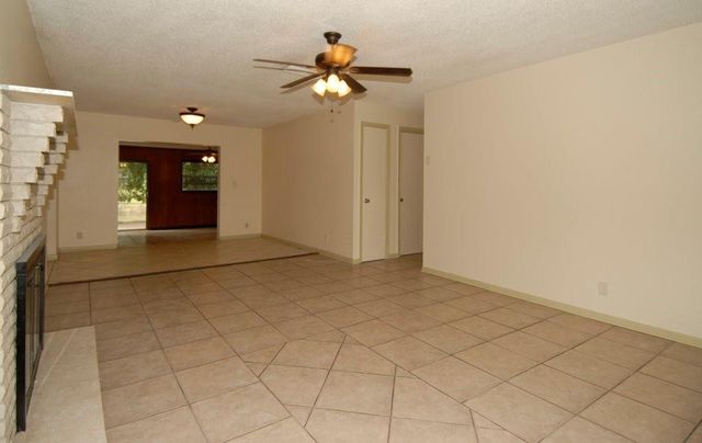 971 SW 83rd Avenue, North Lauderdale, FL 33068