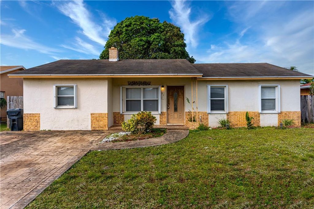 971 SW 83rd Avenue, North Lauderdale, FL 33068