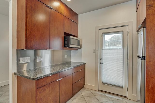 1427 Bowsprit Point, Willis, TX 77318