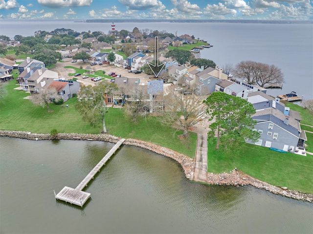 1427 Bowsprit Point, Willis, TX 77318