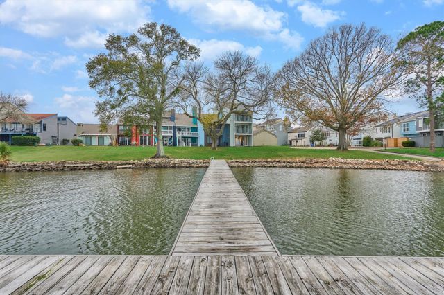 1427 Bowsprit Point, Willis, TX 77318