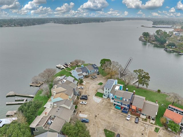 1427 Bowsprit Point, Willis, TX 77318