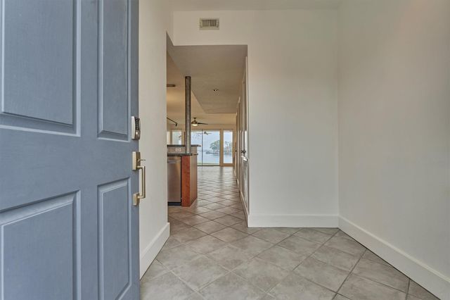 1427 Bowsprit Point, Willis, TX 77318