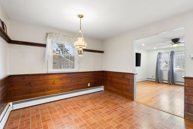 22 Crestshire Drive, Lawrence, MA 01843