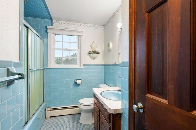 22 Crestshire Drive, Lawrence, MA 01843