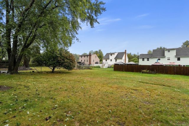 22 Crestshire Drive, Lawrence, MA 01843