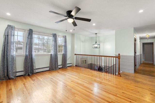 22 Crestshire Drive, Lawrence, MA 01843