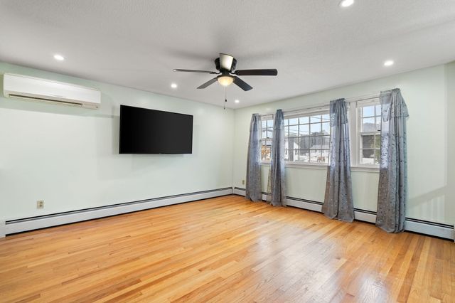 22 Crestshire Drive, Lawrence, MA 01843