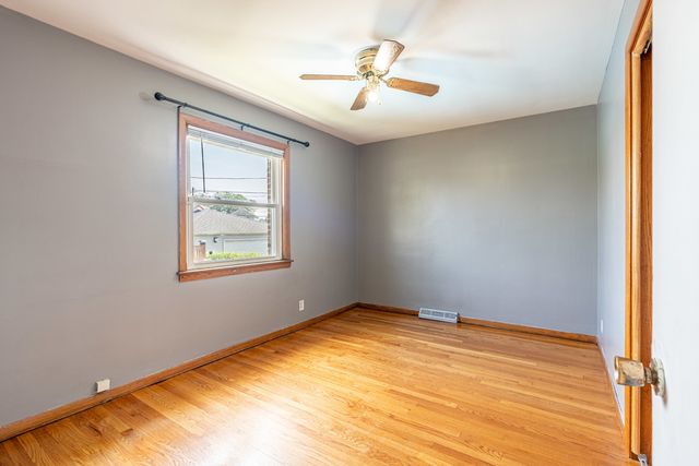 3307 E 136th Street, Chicago, IL 60633