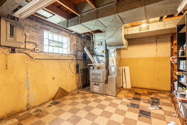 3307 E 136th Street, Chicago, IL 60633