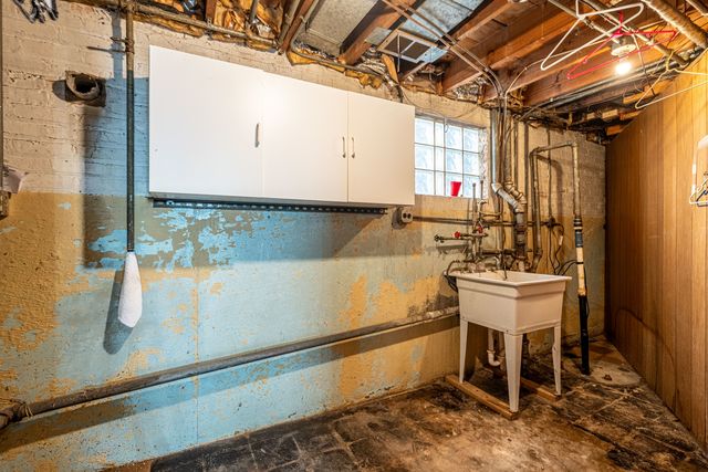 3307 E 136th Street, Chicago, IL 60633