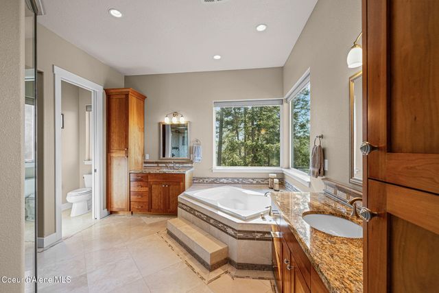 1823 W HULL LOOP, Coeur D'alene, ID 83814