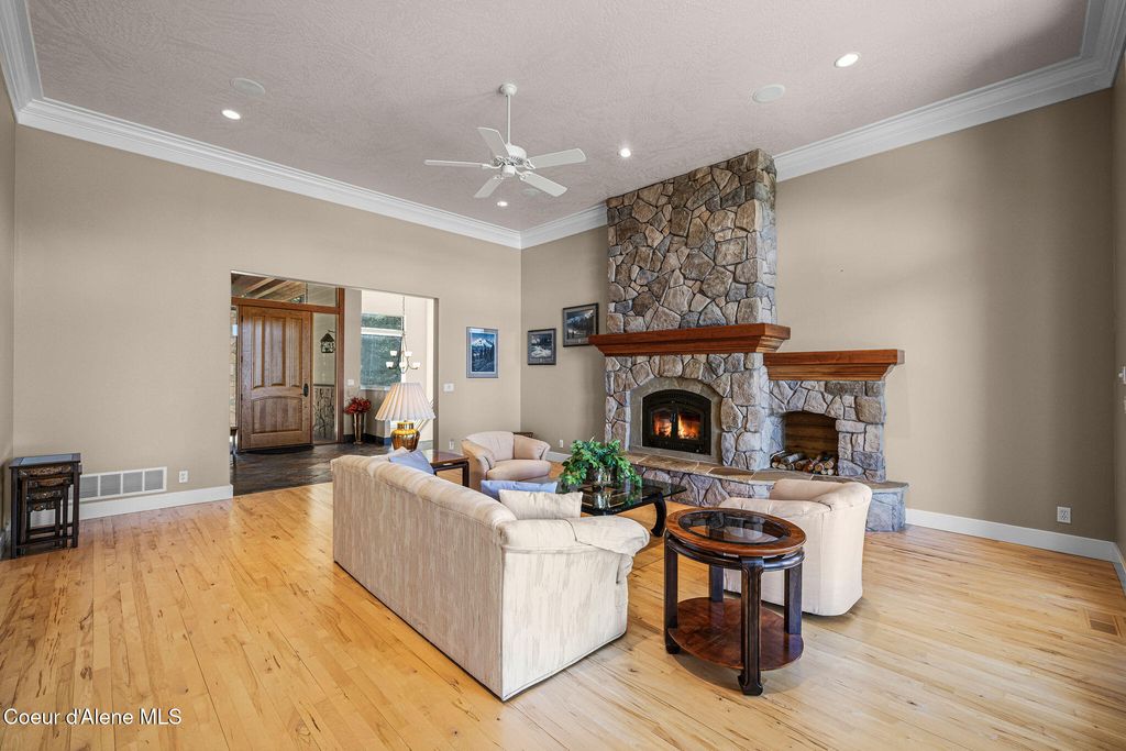 1823 W HULL LOOP, Coeur d'Alene, ID 83814 photo 16