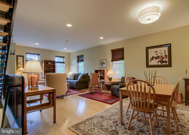 2003 GREEN ST, Harrisburg, PA 17102